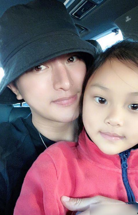 老人爱看的明星爆料视频,老人喜爱的明星爆料视频精选回顾  第2张